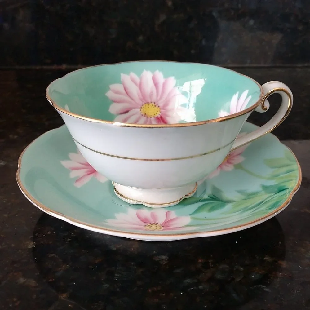FANCY FOOTED SAJI CHINA HAND PAINTED PINK DAISIES FLORA CUP SAUCER SET JAPAN